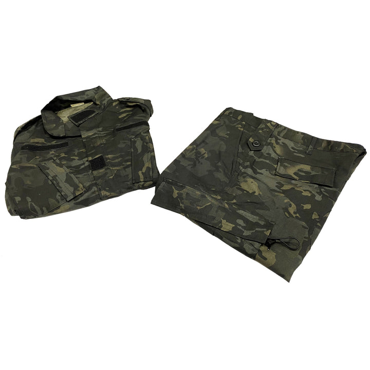 MULTICAM BLACK egyenruha - L